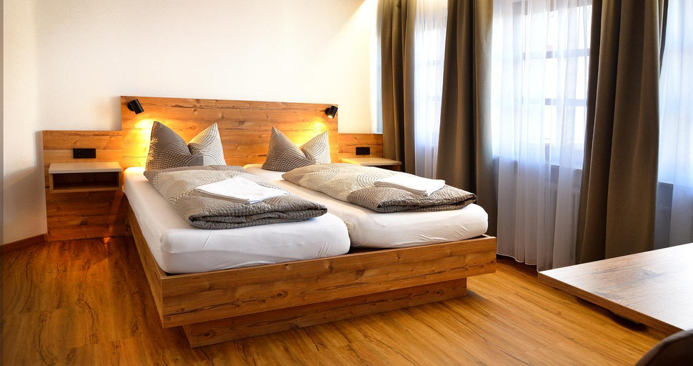 Bedroom 13
