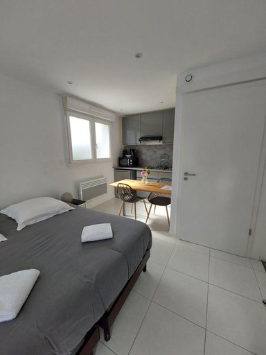 Bedroom 24