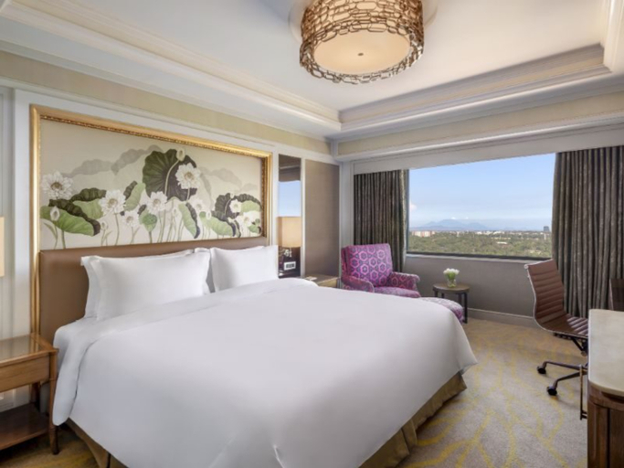 Bedroom 3, Dusit Thani Manila, Makati City