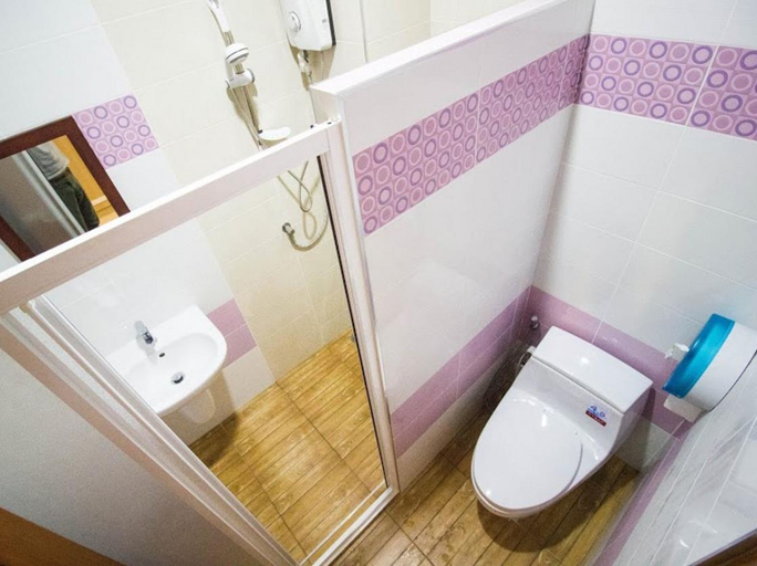 Bathroom, Eitanic Resort, Muang Ratchaburi