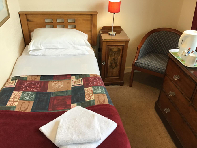 Bedroom 3, Crown Guest House, Aberdeen