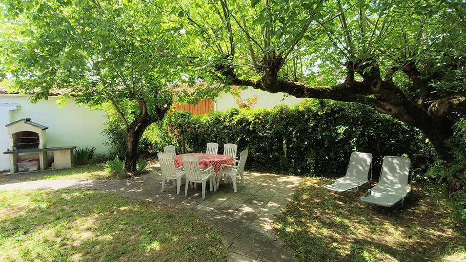 Others 5, Maison "Sarah Bernhardt", Gironde