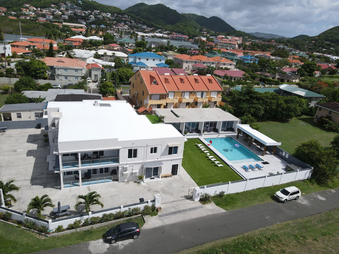 Exterior & Views 2, PÀRIS Honeymoon Suite