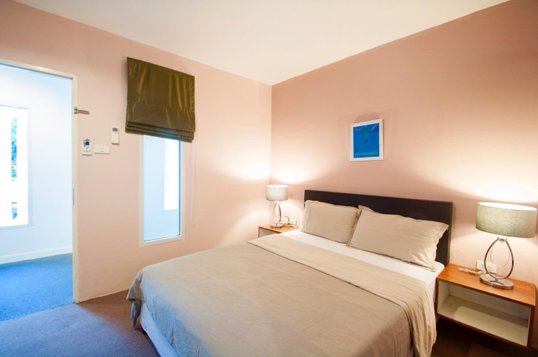Bedroom 4, BH Business Hotel, Wattana