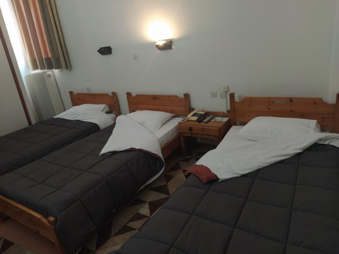 Others 5, Apollon inn, Central Greece