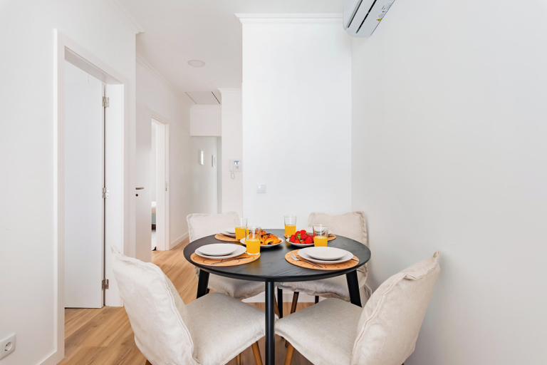 Others 5, Seaside Modern Flat II at Cascais, Cascais