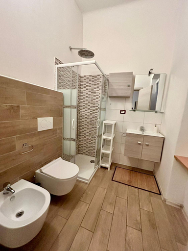 Others 2, RESIDENCE ZAR 4, Trieste