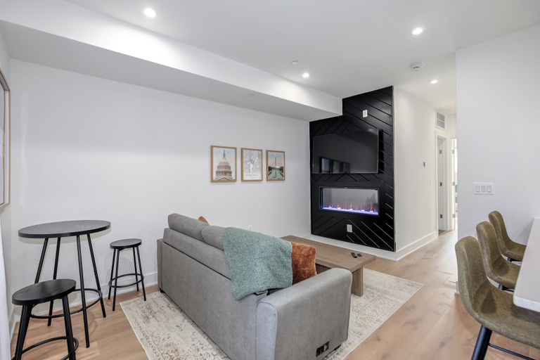 Others 5, Capitol Hill Suites - Unit 9, Washington D.C.
