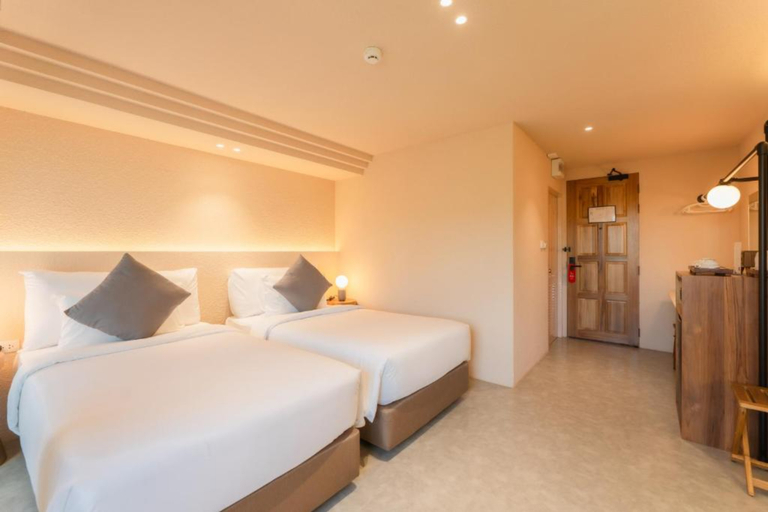 Mai Hotel (ใหม่โฮเทล) Room Type - Deluxe City View with Chatroom Mai Hotel (ใหม่โฮเทล) Room Type - Deluxe City View with Chatroom