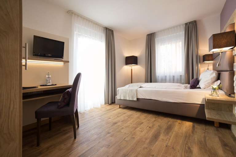 Bedroom 2, DasSchaffers - MeinWohlfuhlhotel, Main-Tauber-Kreis