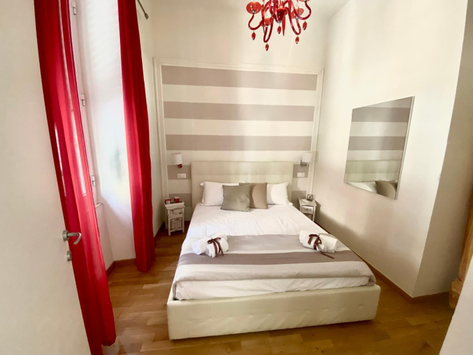 Bedroom 1, LEO'S HOME, La Spezia