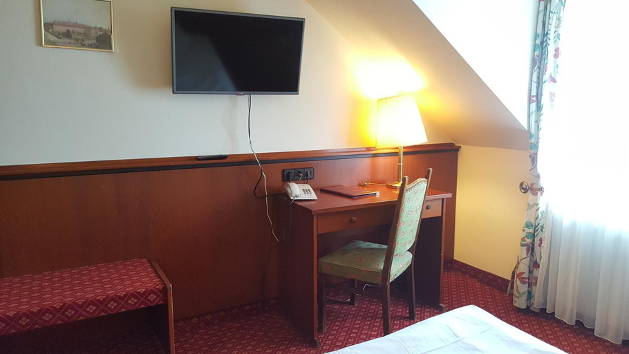 Bedroom, Landhotel Jagdhof, Mödling