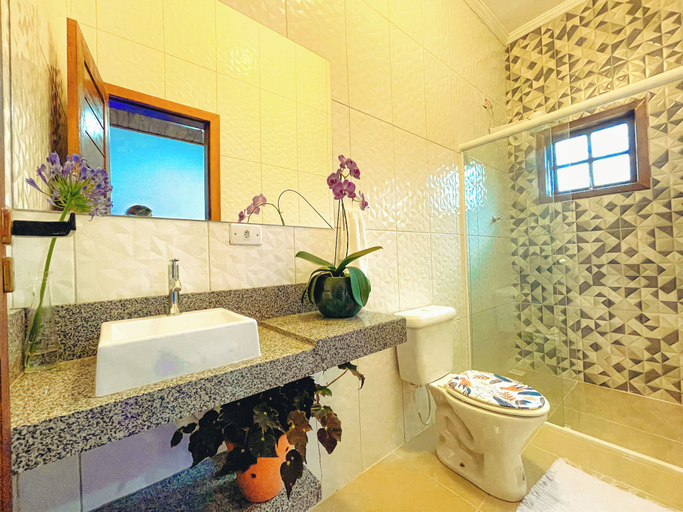 Bathroom 4, News Hospedagem, Parati
