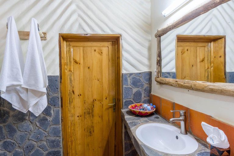 Bathroom 3, Kivu Paradis Resort, Rubavu