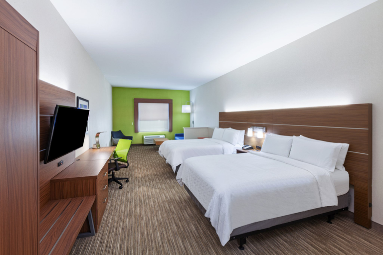 Holiday Inn Express and Suites Longview South I20 - Tap to explore photos