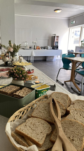 Food & Drinks 2, Birkelunden Bed & Breakfast, Tinn