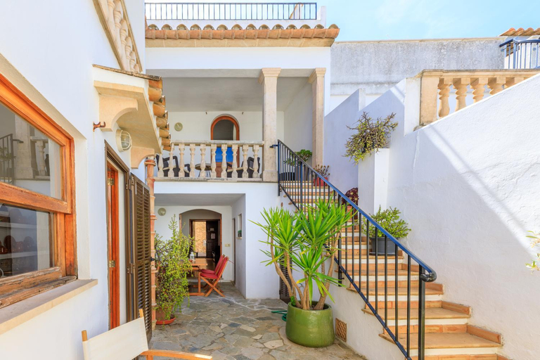 Others 3, Casa Torres, Baleares