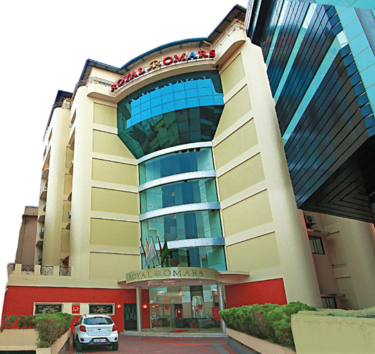 Royal Omars, Kannur