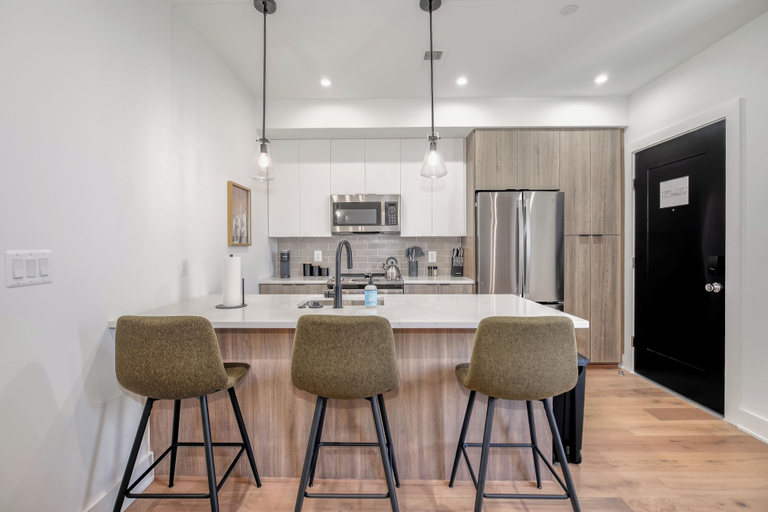 Others 4, Capitol Hill Suites - Unit 9, Washington D.C.