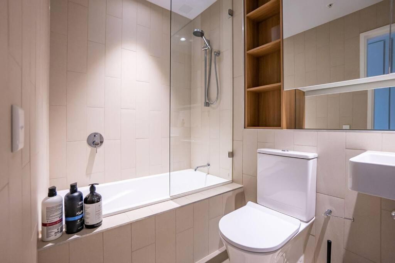 3, Next to Station Family & Friend Free Parking, Sydney