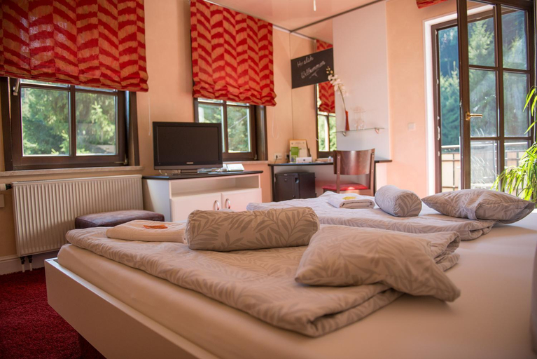 Bedroom 8