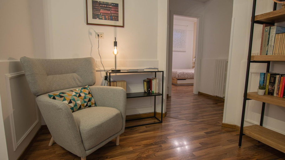 Others 5, Comola90 Guest House, Napoli