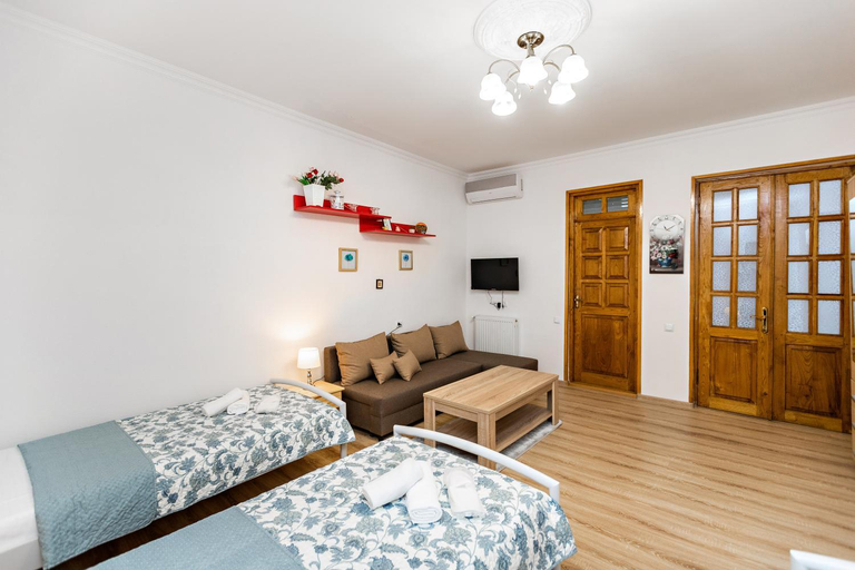 Others 4, Guest House Nana, Tbilisi