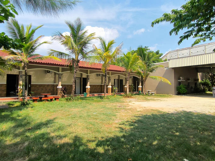 Bandengan Beach Hotel Jepara 2, Jepara