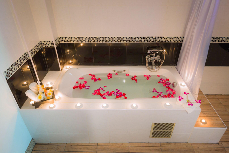 Bathroom, Zing's Ganymede Resort, Pattaya