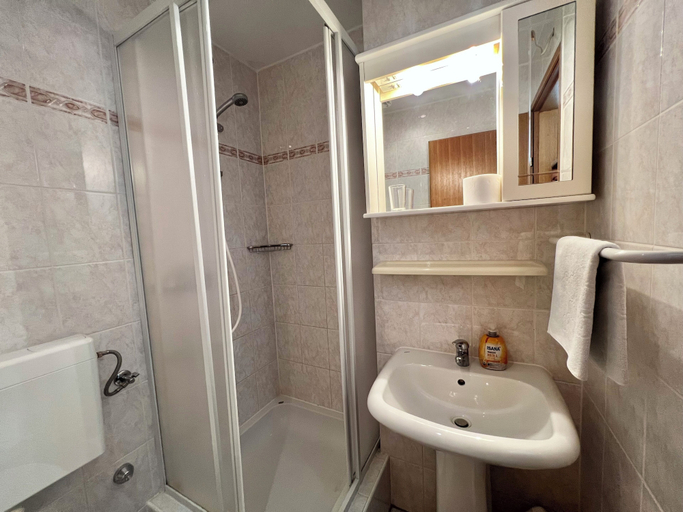 Bathroom 4, Apartman Jadranka 2, Crikvenica