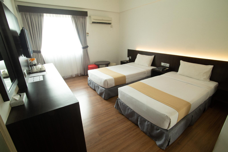 Bedroom 12