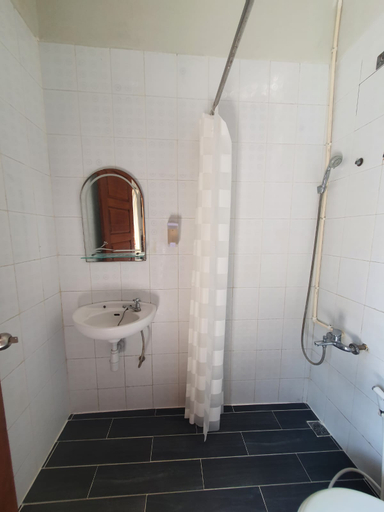 Bathroom 3