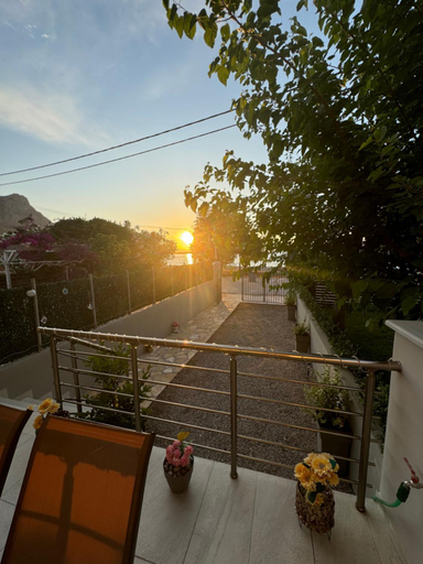 Others 2, Akrotiri Luxury Suites, West Greece