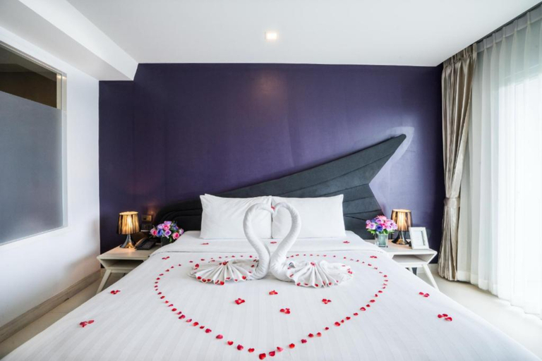 Bedroom 4, Blue Boat Hotel JC, Pattaya