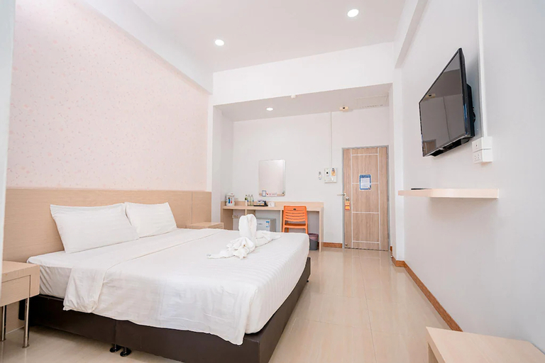 Bedroom 8