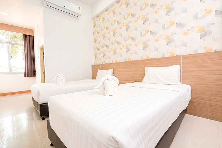 Bedroom 12