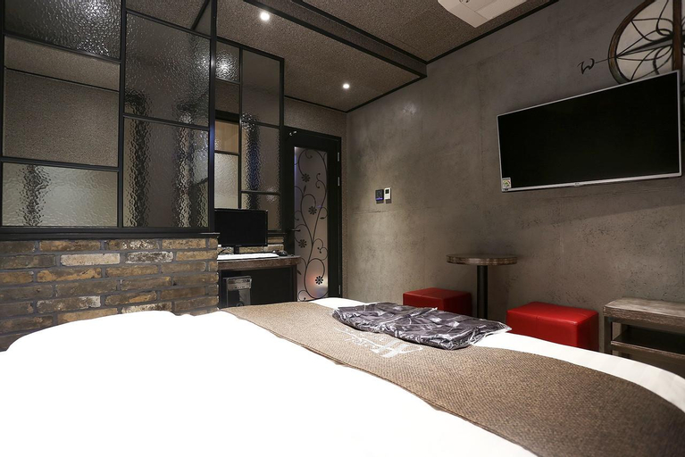 Bedroom 9
