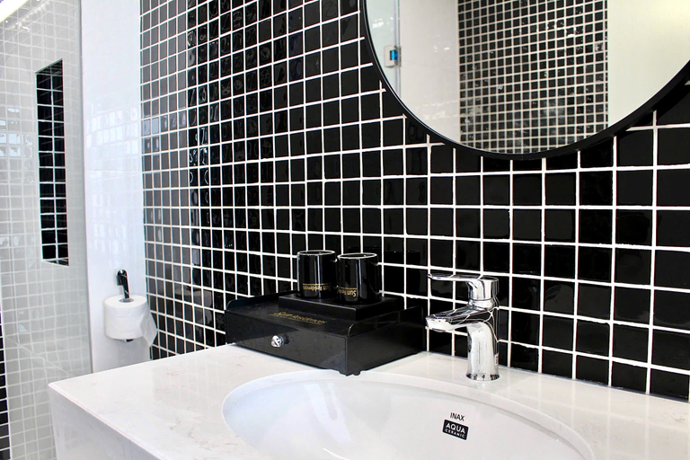 Bathroom 4, Sun Residences Managed by 22 Land, Ba Đình