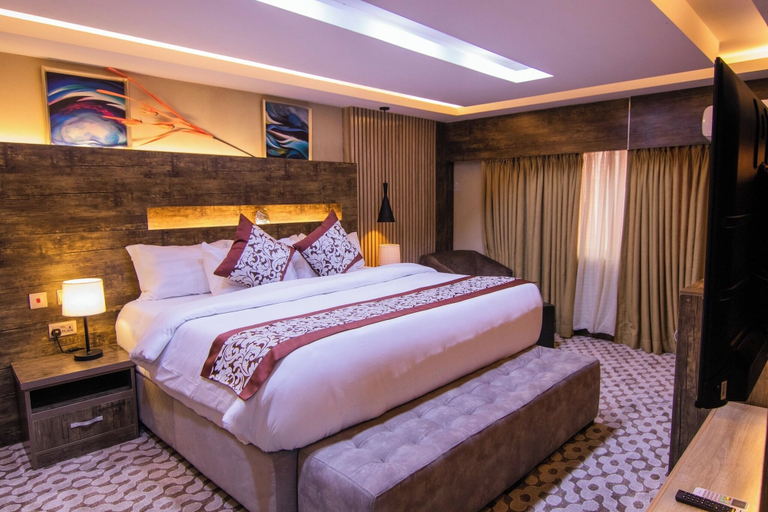 Bedroom 3, Bon Hotel Royal Parklane, Akure North