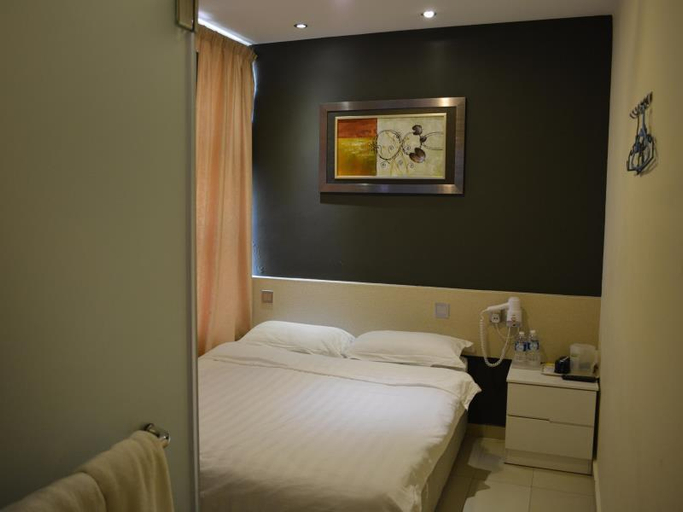 Bedroom, Putra One Avenue Hotel, Seri Kembangan
