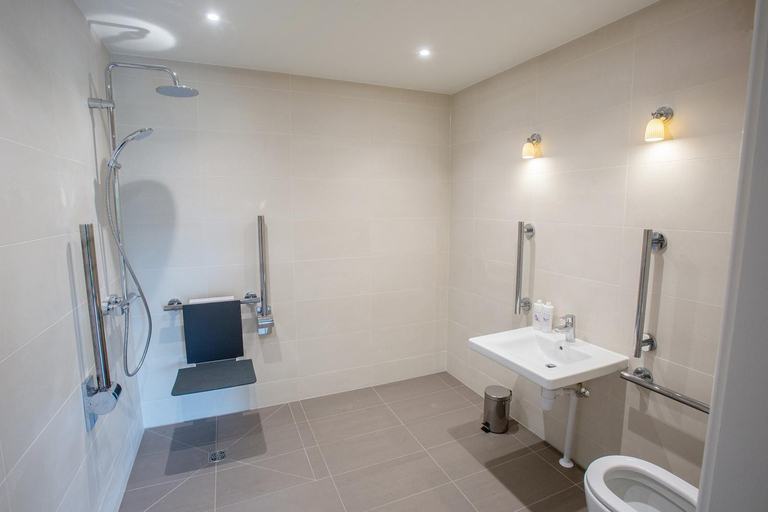 Bathroom 3, The Grange, Worcestershire