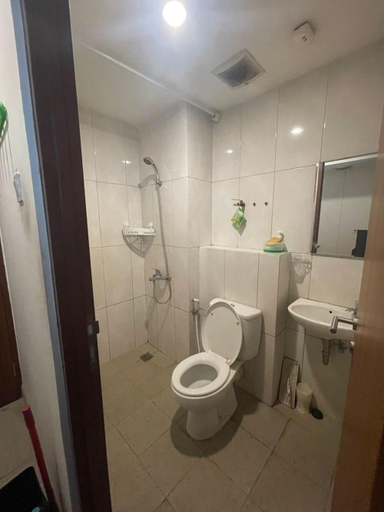 Bathroom, Apartemen Kamala Lagoon PJ property, Bekasi