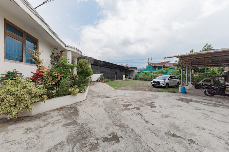 Exterior & Views 5, RedDoorz Syariah @ Sudirman Street Garut, Garut