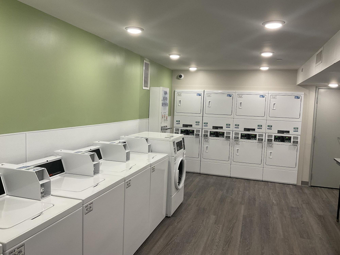 Others 5, Woodspring Suites Dearborn Detroit, Wayne