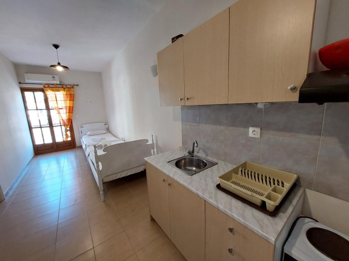 Others 5, Gabriela studios, Ionian Islands