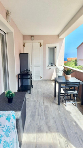 Others 2, Tulipano House - Key to Villas, Sassari