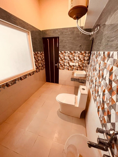 Bathroom 3, The kempty fall resort, Dehradun