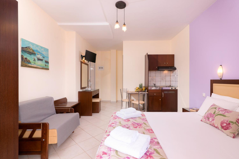 Bedroom 2, Nikolas Studios, East Macedonia and Thrace