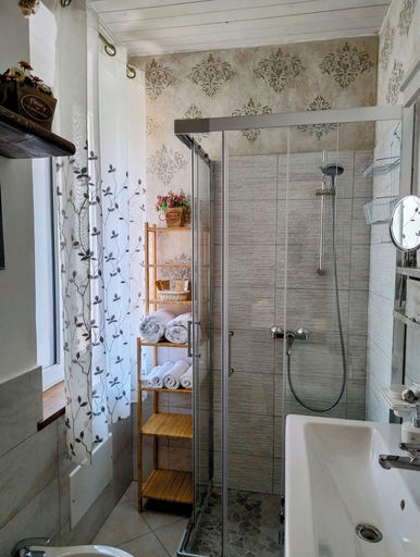 Bathroom 5, Grotta dei Puntali b&b, Palermo