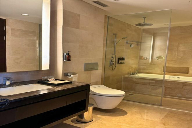 Bathroom 19